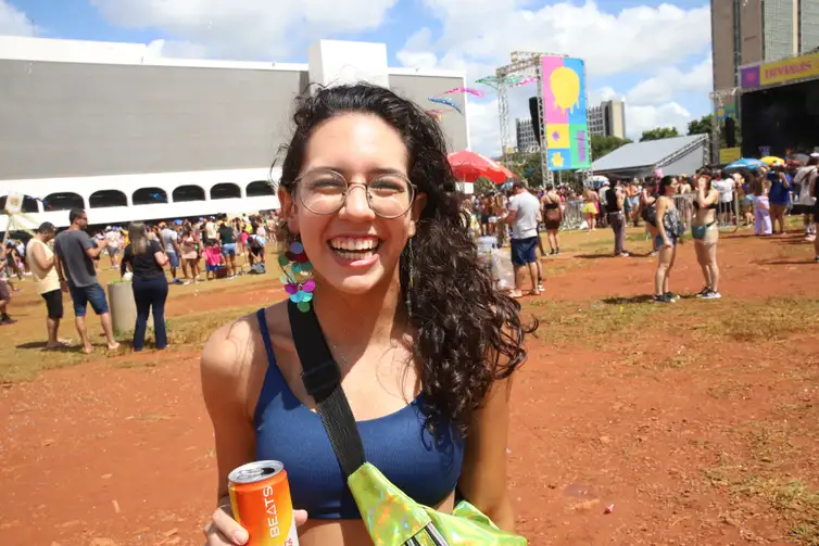 Brasília-DF 12/02/2024 Bloco de carnaval  Divinas Tetas.( Amanda Martins). Foto Antônio Cruz/ Agência Brasil.