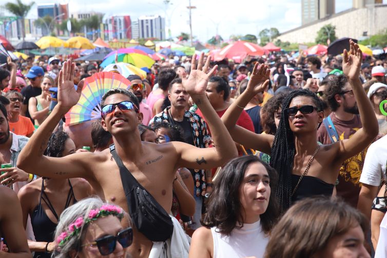 Brasília-DF 12/02/2024 Bloco de carnaval  Divinas Tetas. Foto Antônio Cruz/ Agência Brasil.