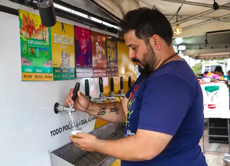 Antonio Cruz/Agência Brasil Brasília (DF), 03/02/2024, Carnavel de Brasília com o bloco Suvaco da Asa 2024, Suvaquinho para crianças. Na foto Pablo Feitosa, diretor do Bloco. Foto Antonio Cruz/Agência Brasil