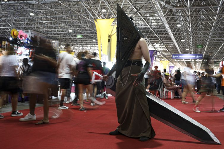 Brasília (DF), 20/04/2024 - José Manuel de Carvalho participa do Anime Summit, maior evento otaku e geek do Centro-Oeste, que reúne fãs da cultura oriental em Brasília. Foto: Marcelo Camargo/Agência Brasil